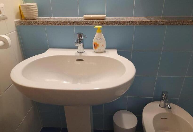 스탠다드 스튜디오, Porto Coda Cavallo Salina Bamba