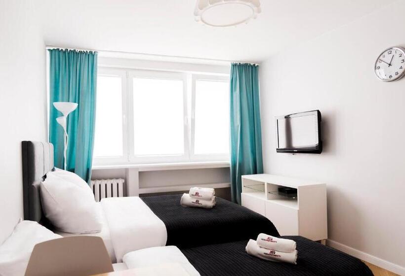 Студио Economy, Hosapartments City Center