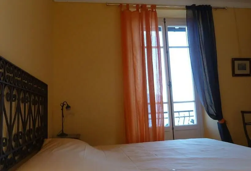 レイクビュースタンダードルーム, B&b Casa Forster