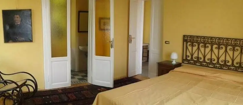 レイクビュースタンダードルーム, B&b Casa Forster