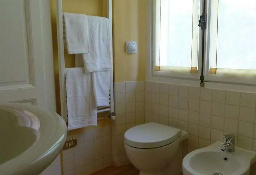 レイクビュースタンダードルーム, B&b Casa Forster