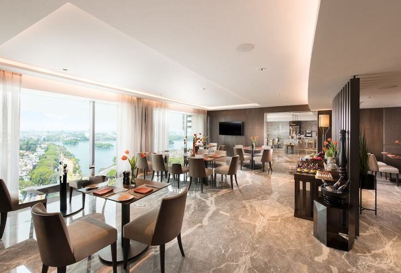 行政房间, Conrad Bengaluru