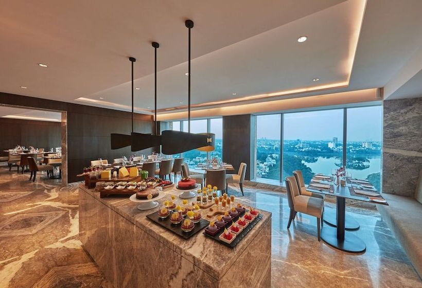 行政房间, Conrad Bengaluru