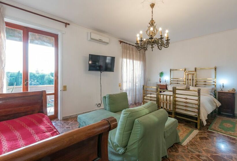 Habitación Superior Vista Jardín, Larala