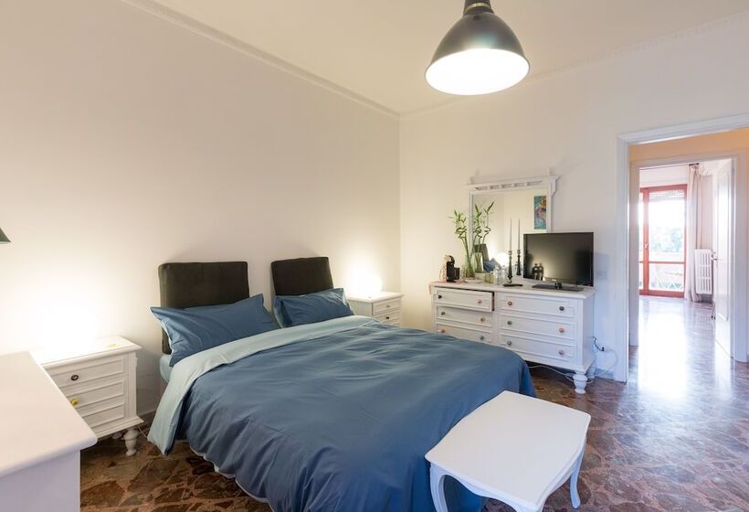 Habitación Estándar Interior, Larala