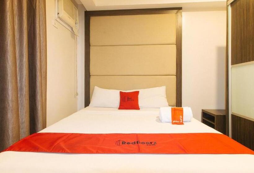Семейный Номер, Reddoorz Premium @ West Avenue Quezon City