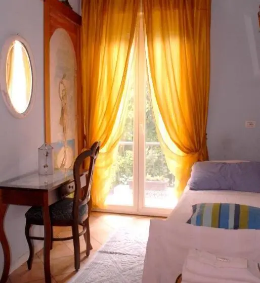 Deluxe Yhden Hengen Huone, Villa Fiorita