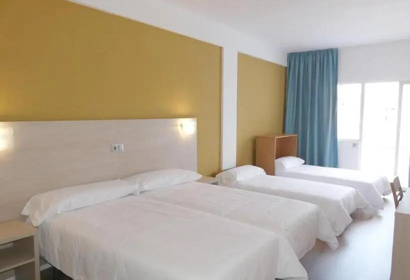 スタンダード４人部屋, Benidorm City Olympia