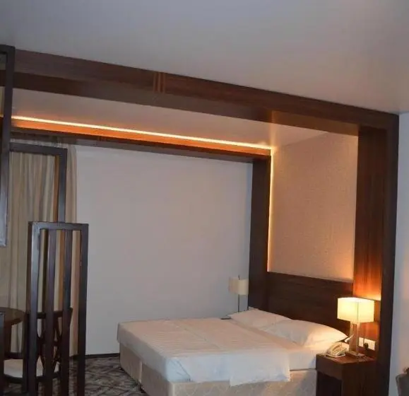デラックスジュニアスイート, Lily Hotel Suite Mubarraz