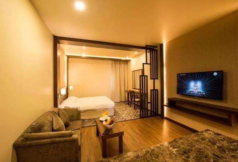 デラックスルーム, Lily Hotel Suite Mubarraz