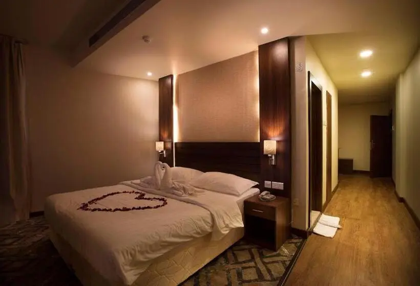 デラックススタジオ, Lily Hotel Suite Mubarraz
