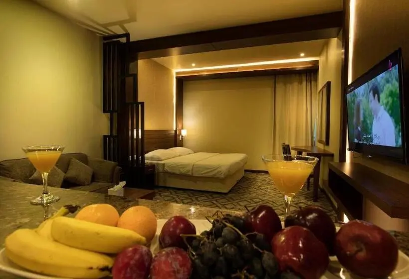デラックススタジオ, Lily Hotel Suite Mubarraz