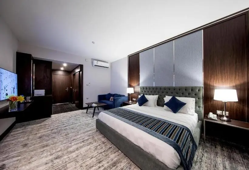 スーペリアスタジオ, Lily Hotel Suite Mubarraz