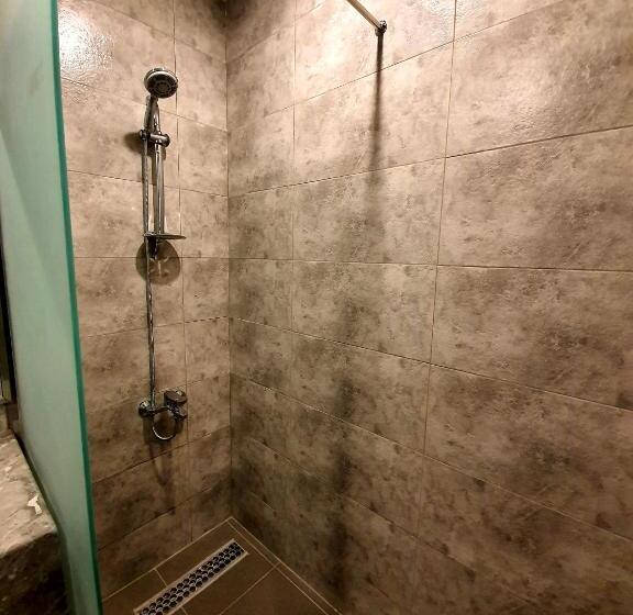 高级工作室, Lily Hotel Suite Mubarraz