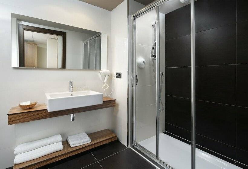 四人标准间, Restaurante Revestido