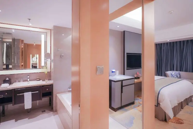 キングサイズベッドのデラックスルーム, Shangri La Xiamen