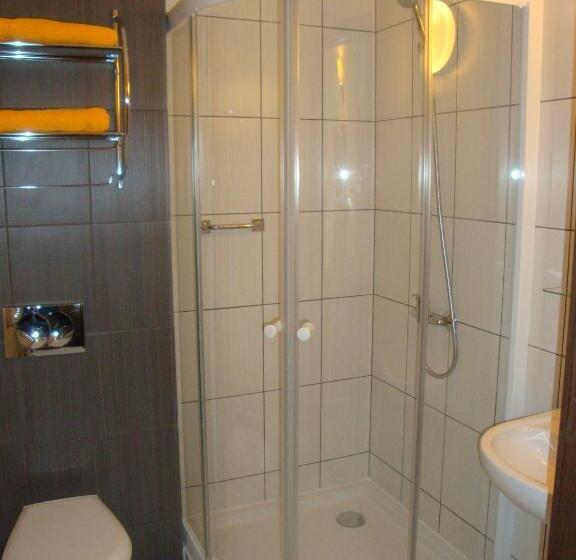 스탠다드 룸, Wojto