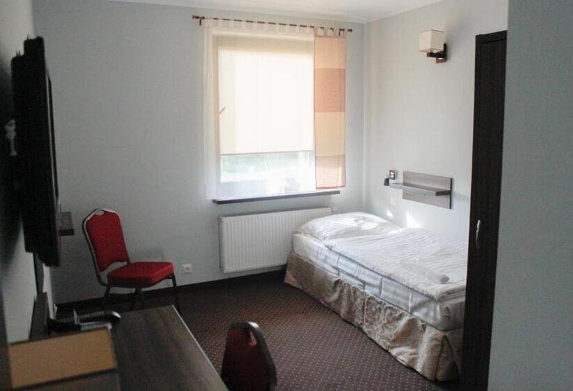 스탠다드 싱글 룸, Wojto