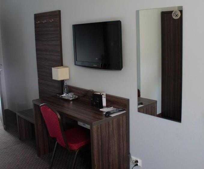 스탠다드 싱글 룸, Wojto