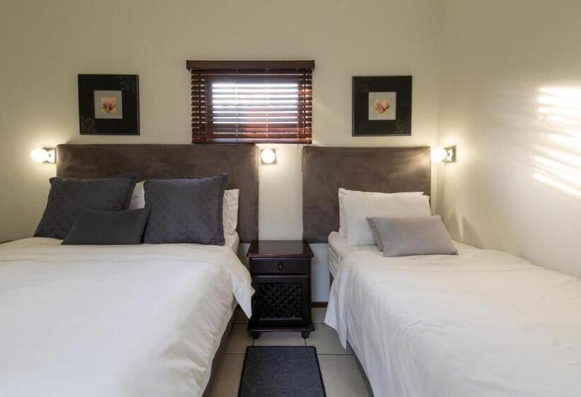 Номер Стандарт Трехместный, Angelica Guest House