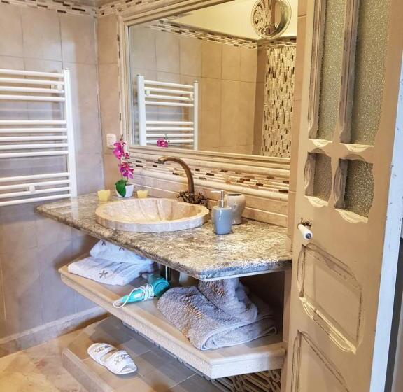 اتاق سوپریور با تخت بزرگ, Maison D Hôtes Dar Ennassim