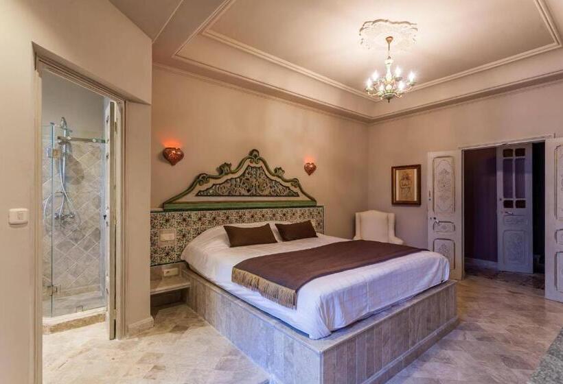 اتاق لوکس با تخت بزرگ, Maison D Hôtes Dar Ennassim