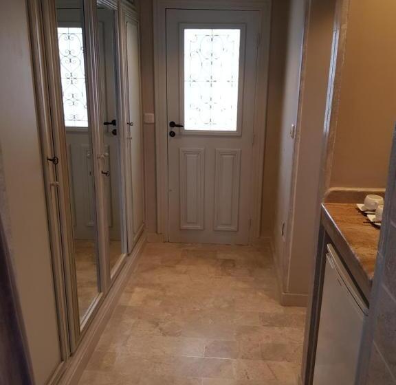 سوییت جونیور با چشمانداز استخر, Maison D Hôtes Dar Ennassim