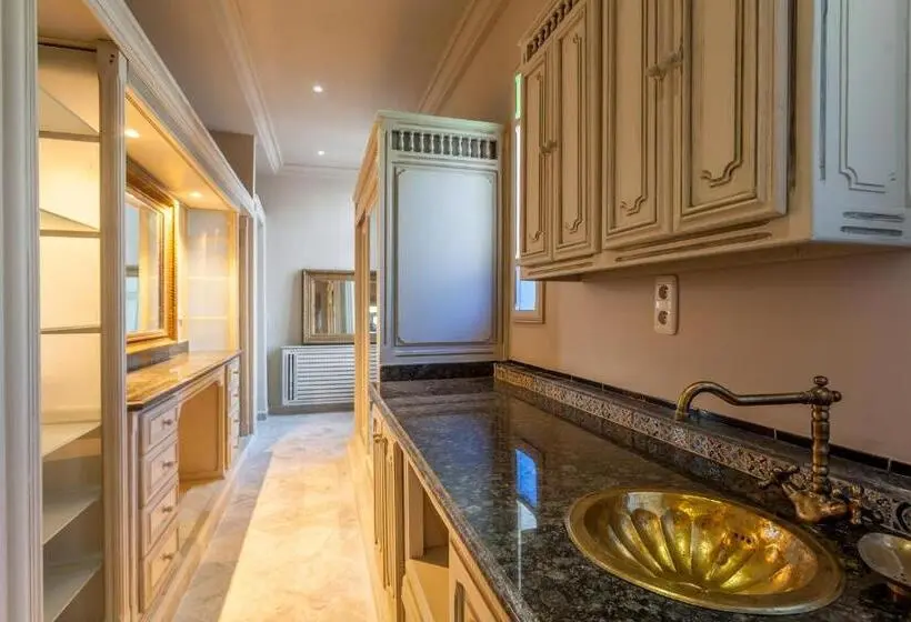 سوییت اجرایی, Maison D Hôtes Dar Ennassim