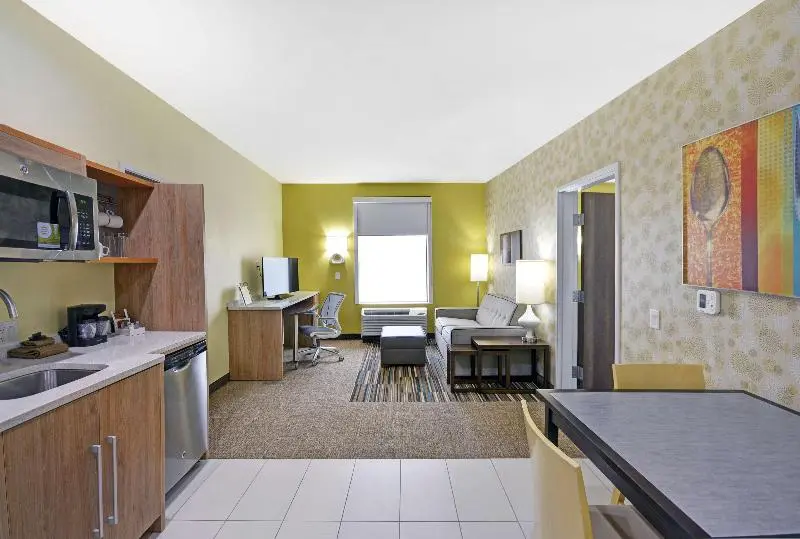 キングサイズベッドのスイートルーム, Home2 Suites By Hilton Dallas Desoto