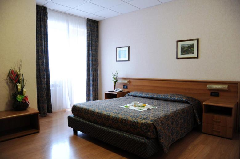 اتاق استاندارد با چشمانداز دریاچه, Park