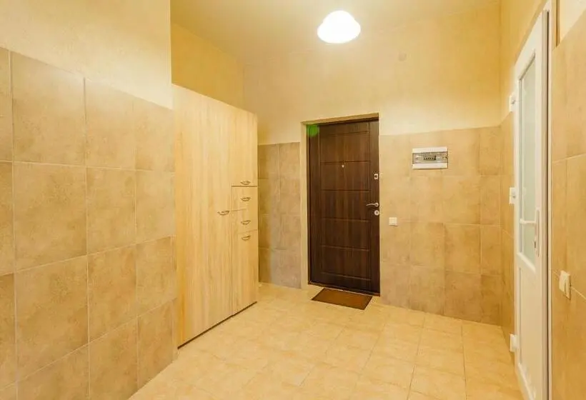 آپارتمان 1 خوابه, Pechersk House