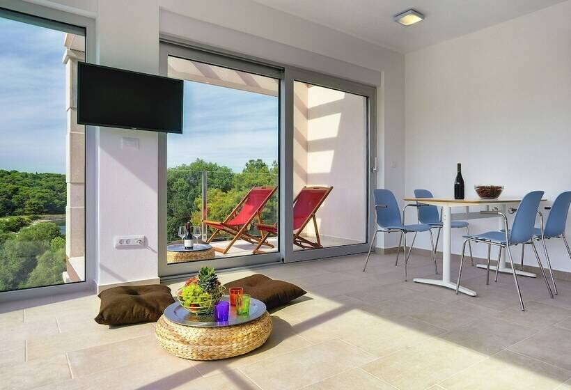 Люкс с Видом, Premantura Resort   Hotel & Restaurant