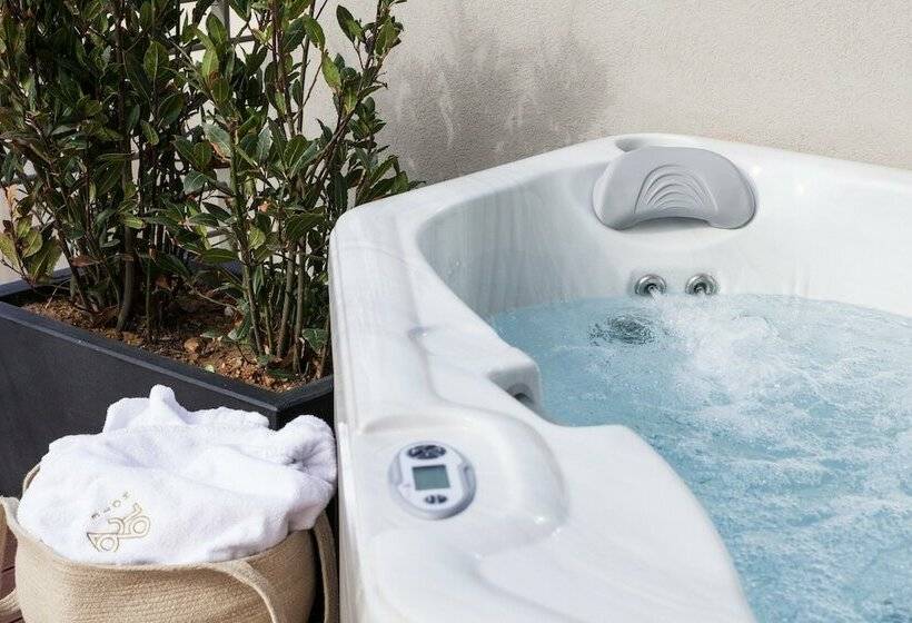 سوییت با چشمانداز دریا, 1926 Le Soleil Hotel & Spa