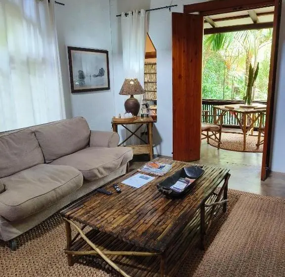 ファミリーステューディオ, Dar Amane Guest House
