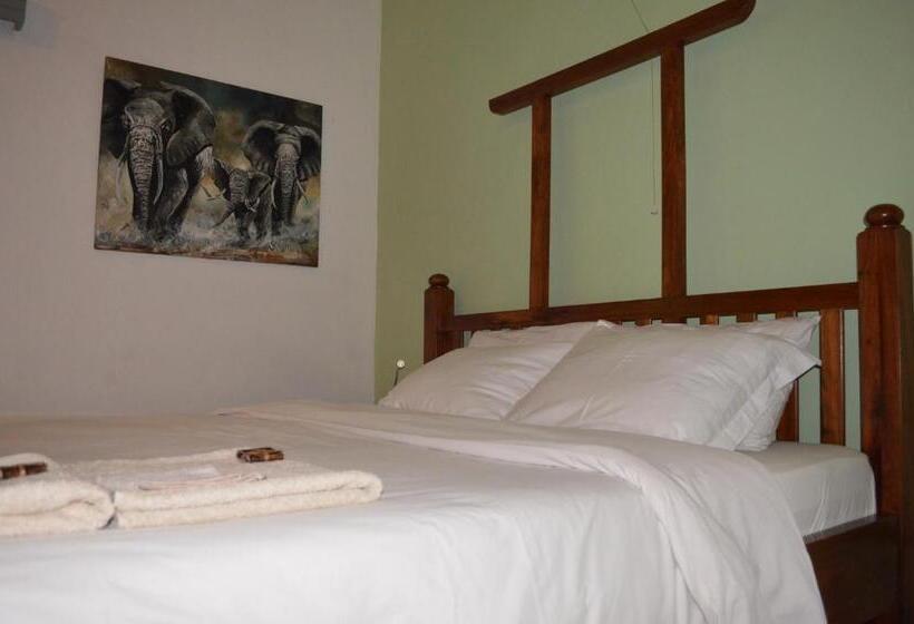 Standard Room King Size Bed, The Researchers Rest