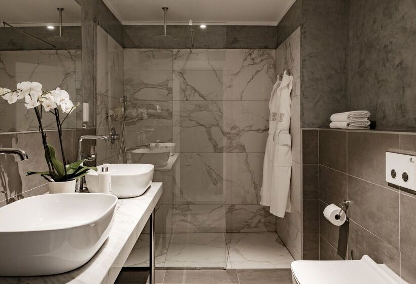 سوییت, 1926 Le Soleil Hotel & Spa