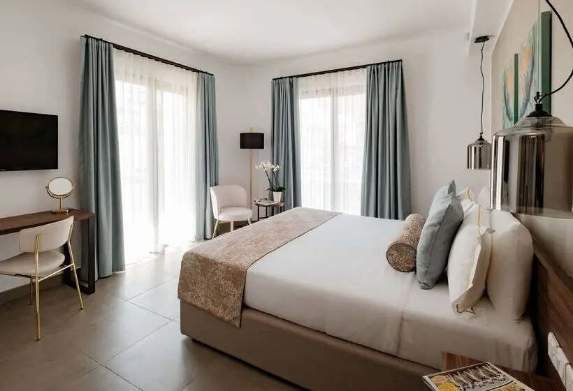 سوییت جونیور, 1926 Le Soleil Hotel & Spa