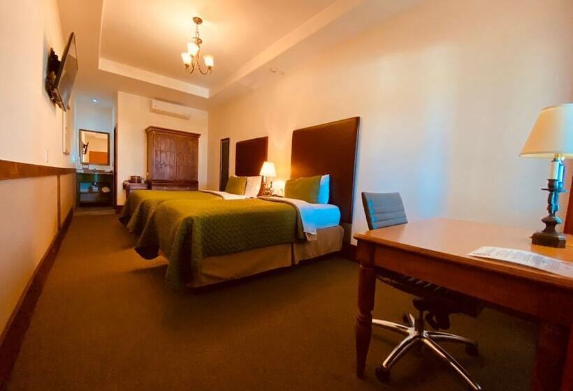 标准间, Hacienda Santana