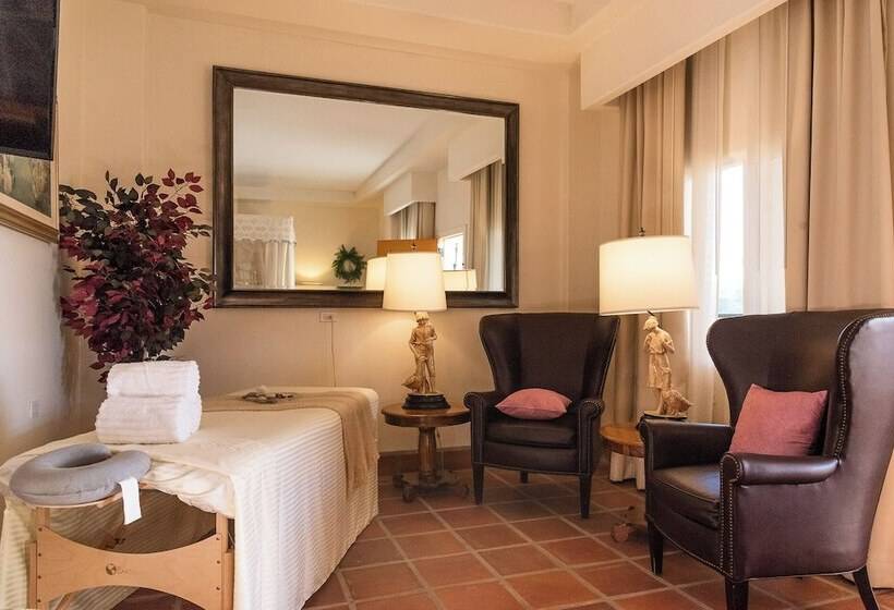 标准间, Hacienda Santana