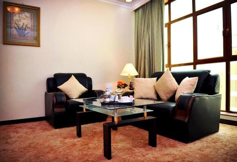 اتاق لوکس, Marco Polo