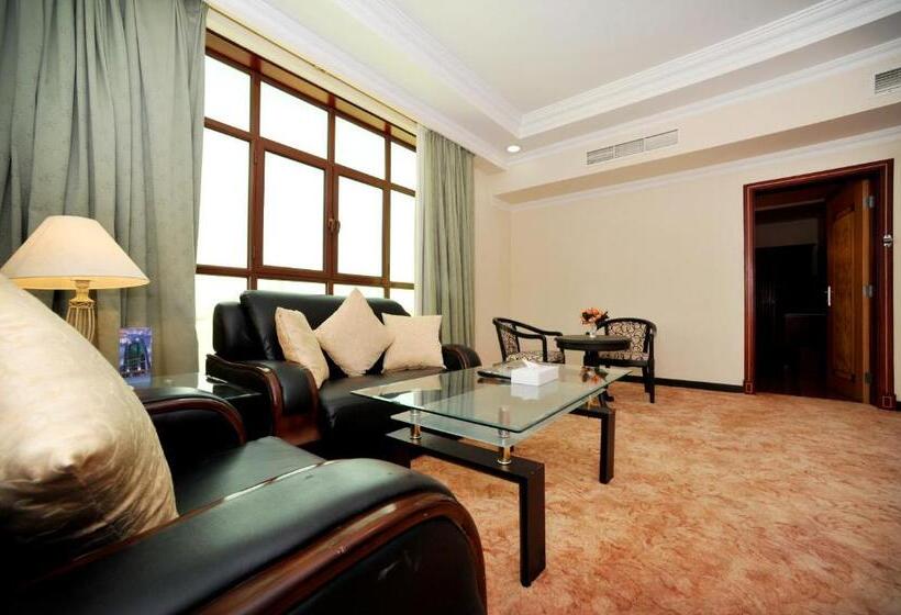 اتاق لوکس, Marco Polo