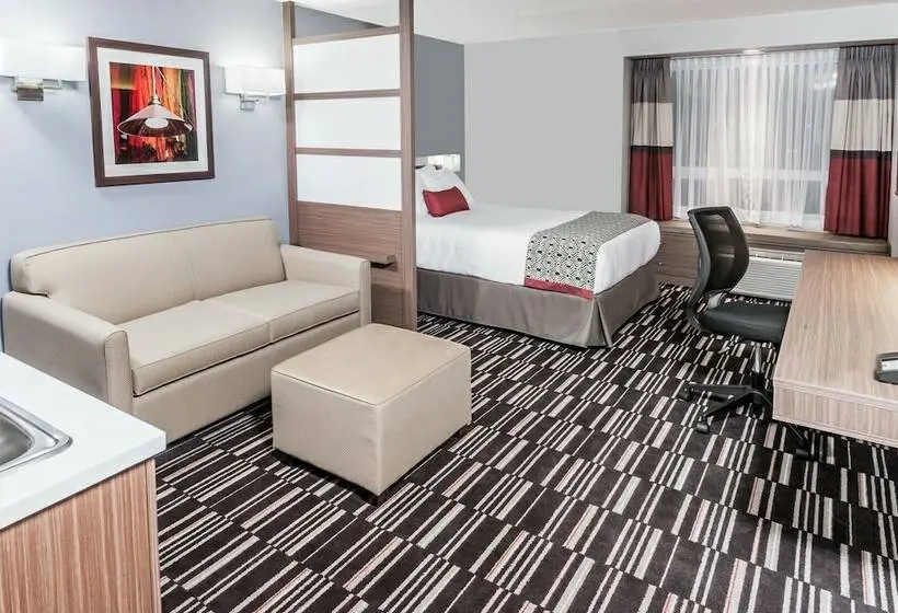اتاق کلاس بیزنس, Microtel Inn & Suites By Wyndham Fort Mcmurray