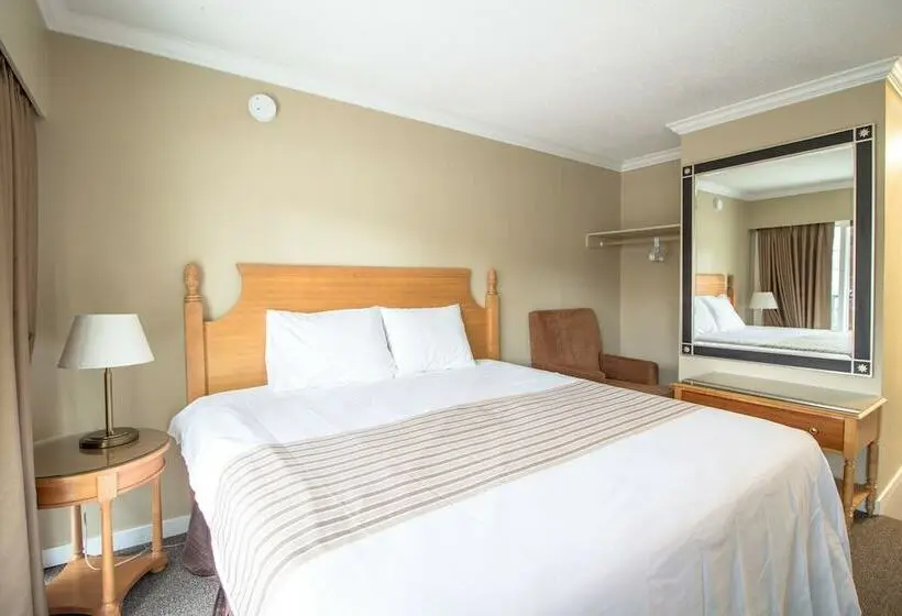Superior-huone, Okanagan Royal Park Inn By Elevate Rooms