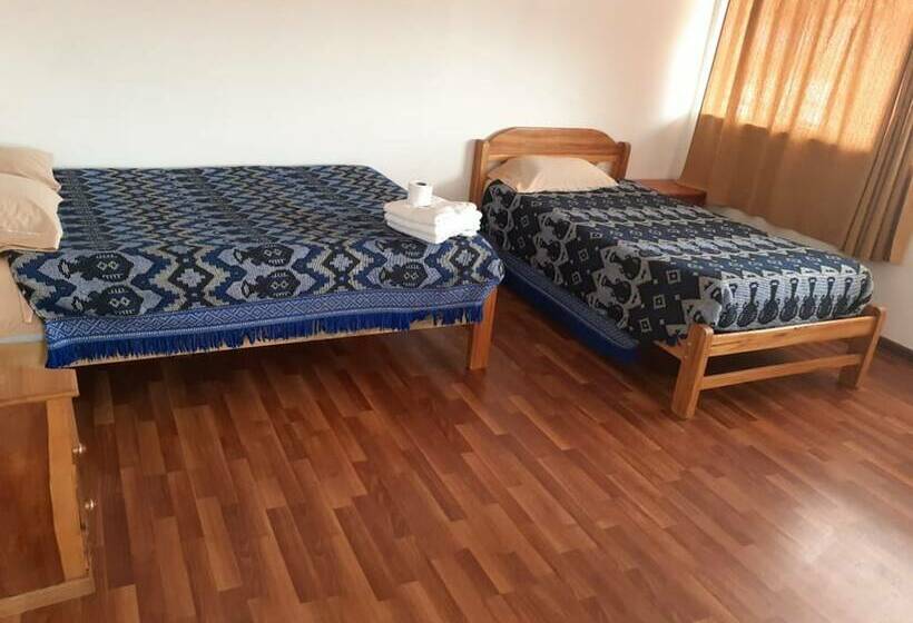 Familienzimmer Geteiltes Bad, Chelitos Backpacker