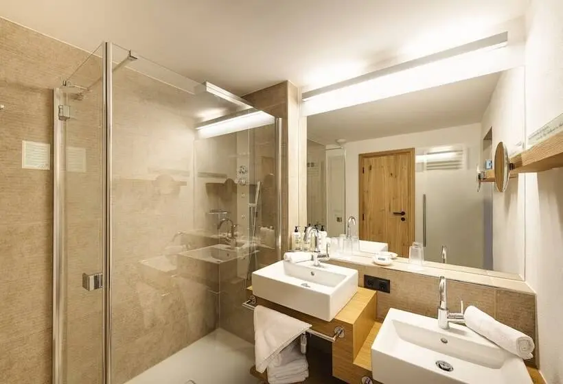 スイート, Almhof Family Und Wellness Resort