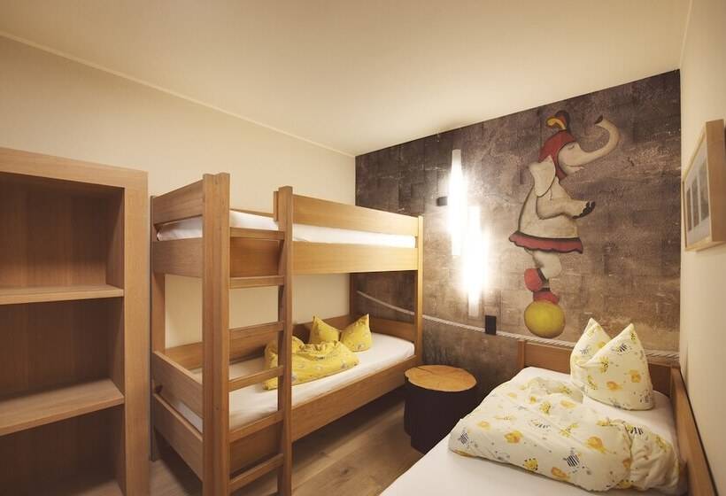 سوییت سوپریور, Almhof Family Und Wellness Resort