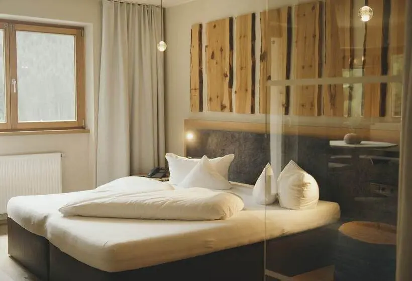 ハイドロマッサージバス付きスイート, Almhof Family Und Wellness Resort