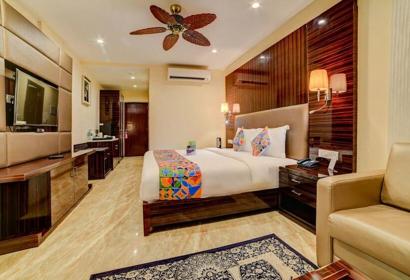 جناح, Fabhotel Prime Sarala Crown With Pool   Nr Calangute Beach