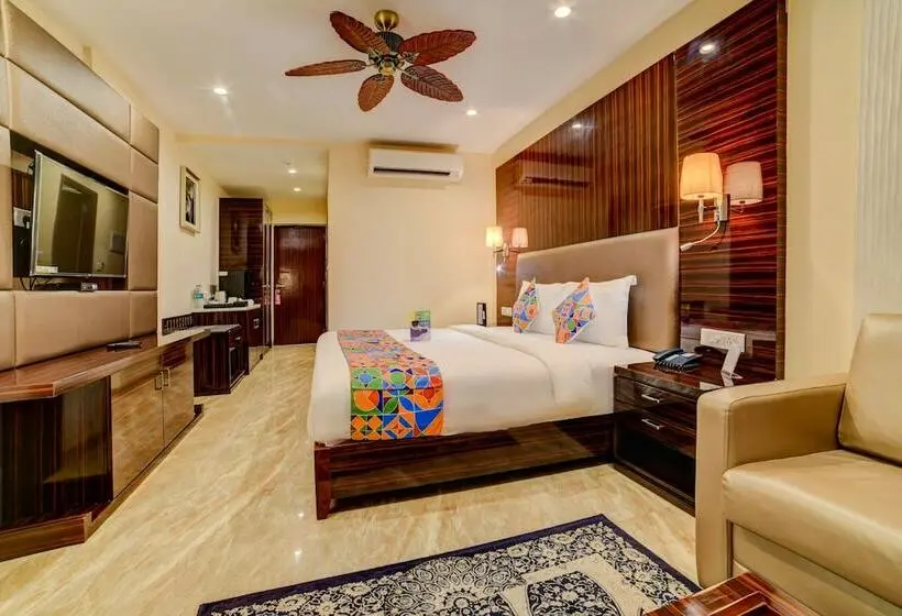スイート, Fabhotel Prime Sarala Crown With Pool   Nr Calangute Beach