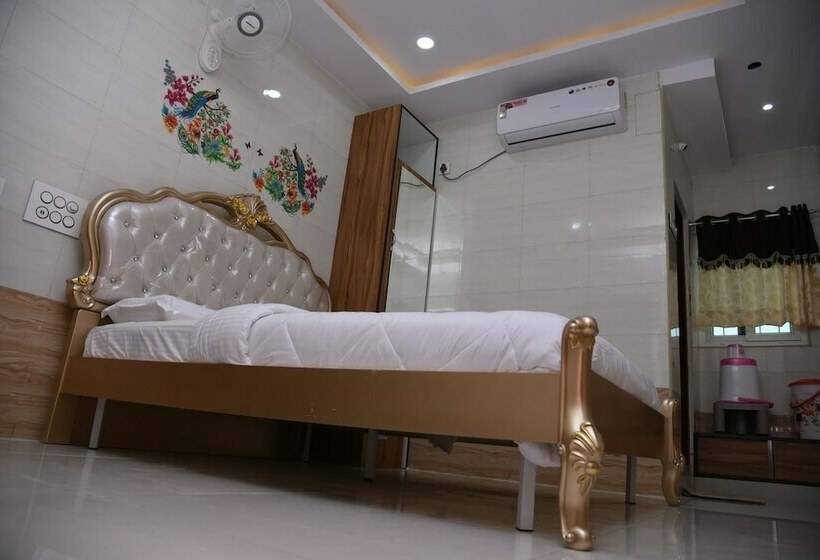 디럭스 룸, K N Gupta Residency